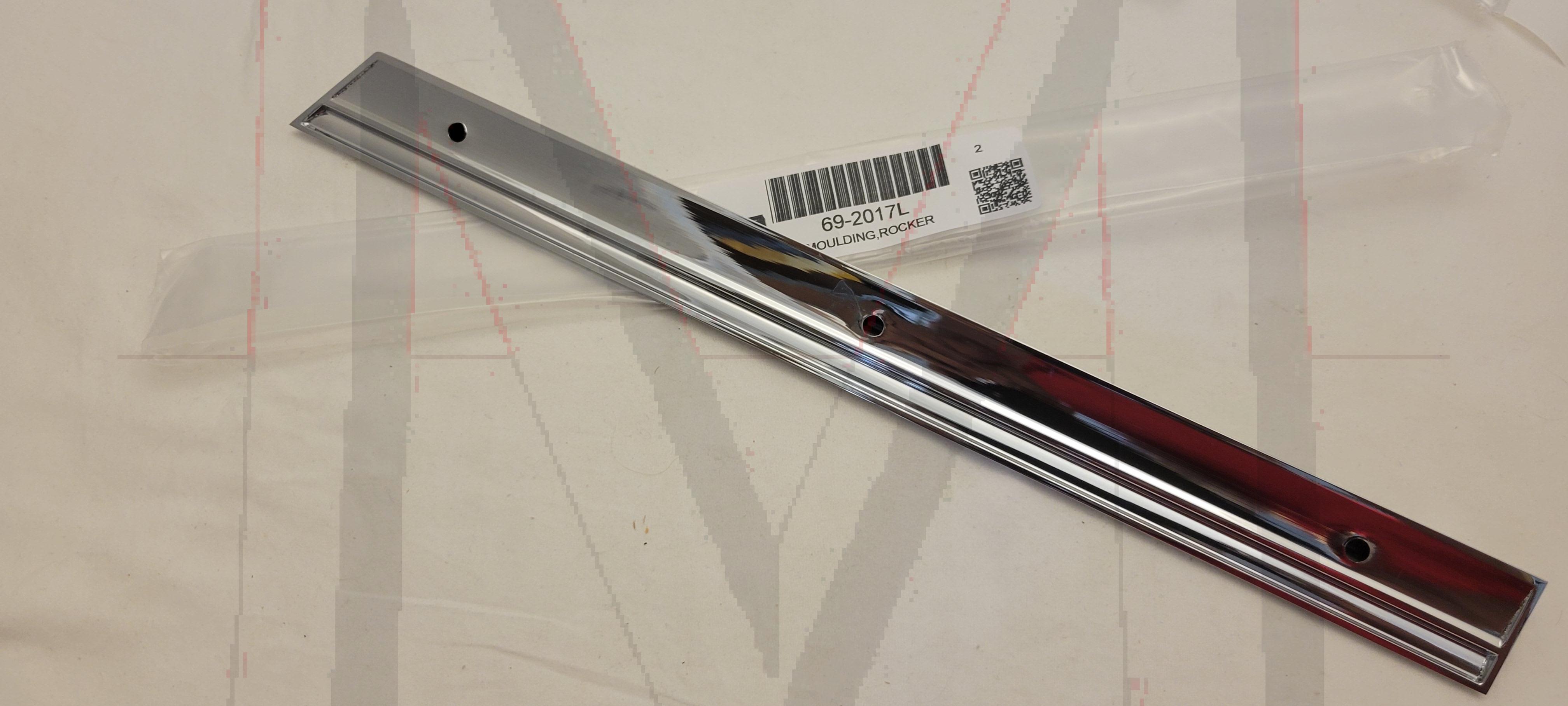 CHROME SIDE MOULDING