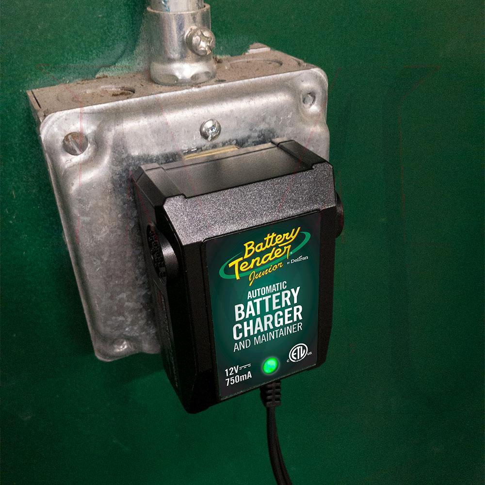 BATTERY CHARGER/MAINTAINER (12 Volt)